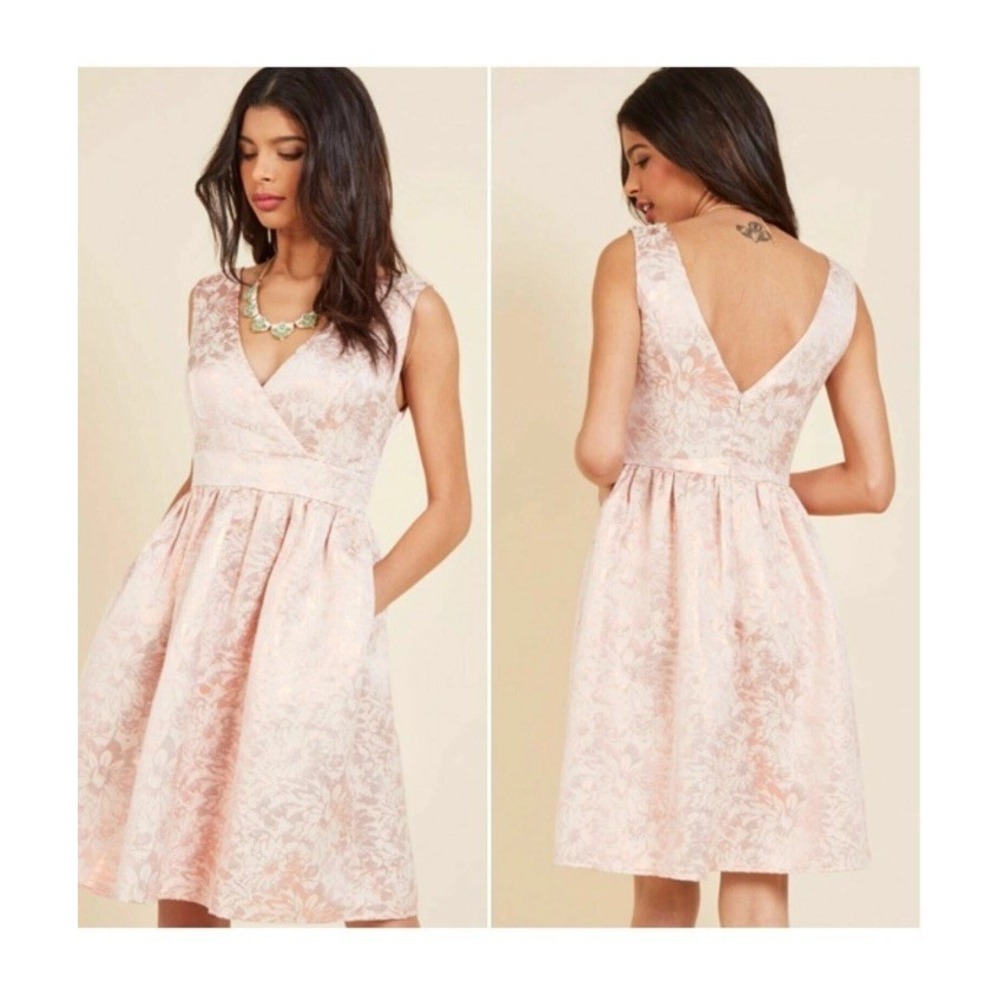 NWT Liza Luxe Womens‎ Dress Size Medium My How Shine Flies Pockets Pink A Line